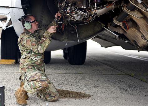 Jet Engine Mechanics Power Aircraft Into Skies Joint Base Mcguire Dix