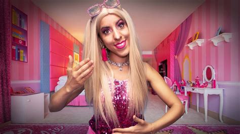 Trapped In A Scary Barbie Dreamhouse Youtube