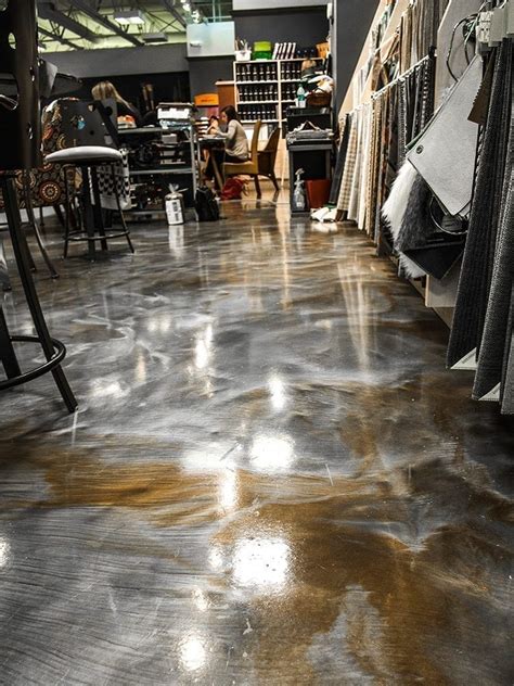 Using epoxy paint as your garage floor paint will help prevent stains and deterioration, and it will give your garage floor a tough finish for a showroom look. Making a 3D Epoxy Metallic Floor Step by Step Floor Epoxy