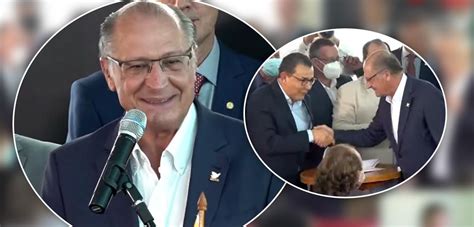 Em ato de filiação ao PSB Alckmin saúda Lula reflete a esperança do