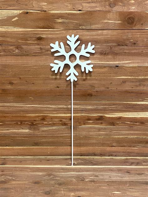 Snow Flake Metal Snowflake Holiday Decoration Yard Art Staked