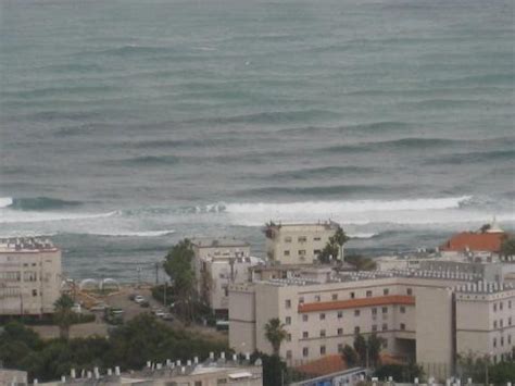 33 haatzmaut street, port campus, haifa. Haifa: real estate a million years of experience