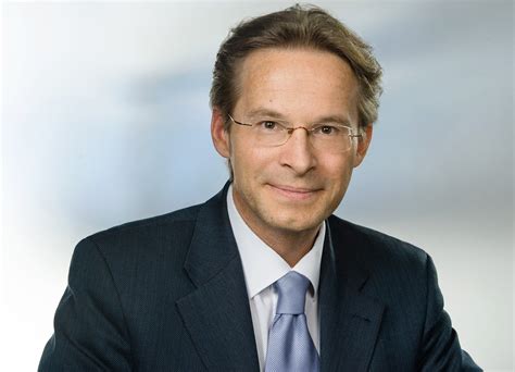 Kurz darauf wurden über weitere todesfälle berichtet. Impfung: Neurologie-Experte Gruber: Hirnvenen-Thrombosen ...