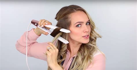 That will help your stylist see your healthy natural hair curls. How to Curl Hair With a Flatiron - Fashionista