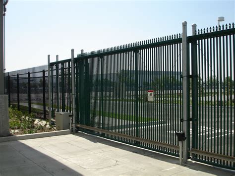 Driveway Gates Security Gates For Business Driveways