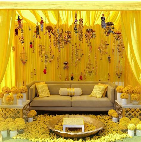 Sunshine Themed Haldi Decor Ideas That We Just Adore