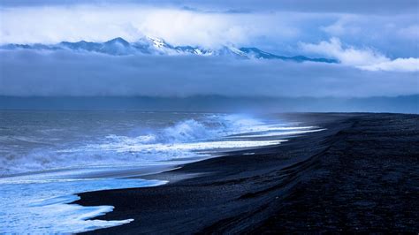 2560x1440 Sea Ocean Waves Beach 4k 1440p Resolution Hd 4k Wallpapers