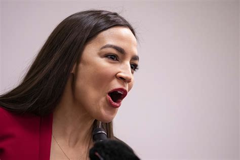 aoc attacks white capitol cop who showed up to protect her suggests he deliberately put her