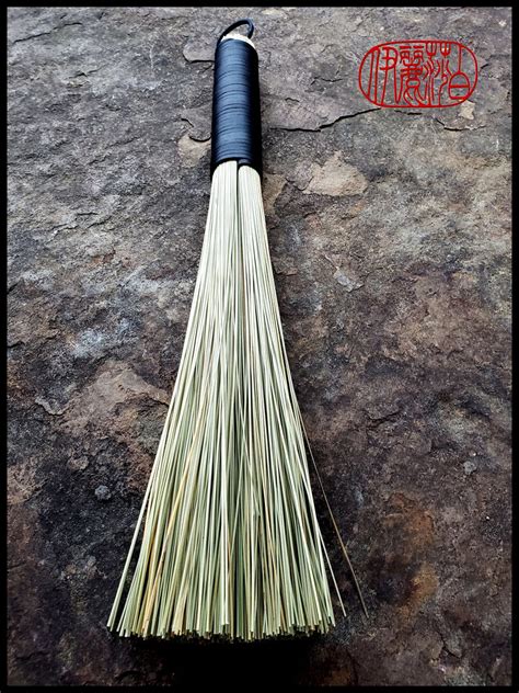 Handmade African Broom Fiber 16 Inches Long Total Paint Brush