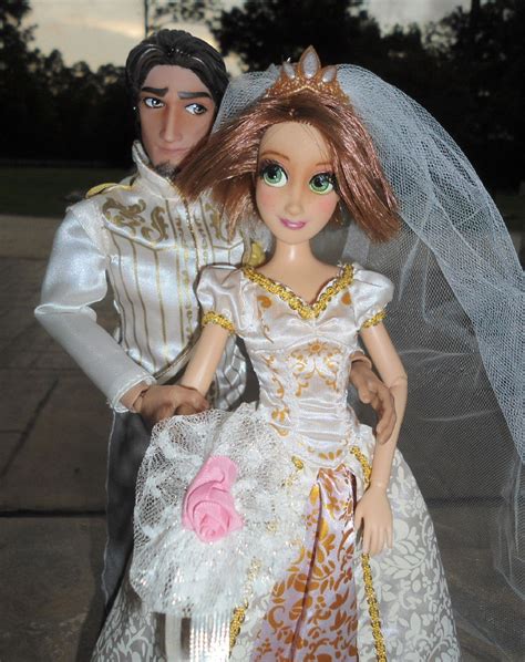 Wedding Eugene And Rapunzel 11 Doll Set
