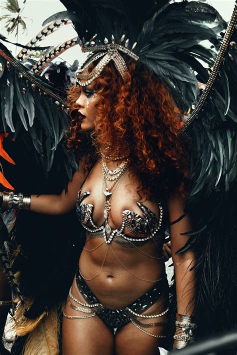 Pin By David On Real Thing Rihanna Carnival Carnival Outfit