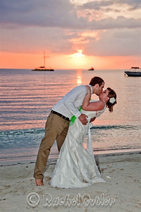 Sunset Wedding Romantic Dip Sunset Beach Weddings Sunset Wedding Beach Sunset Negril