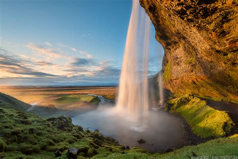 Seljalandsfoss Waterfall In Iceland By Elia Locardi 1367 × 2048