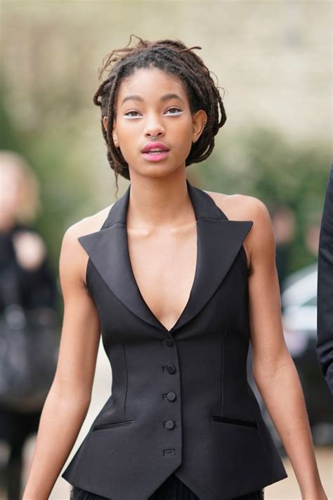 Get The Look Naomi Campbell Winnie Harlow Willow Smith And More Were