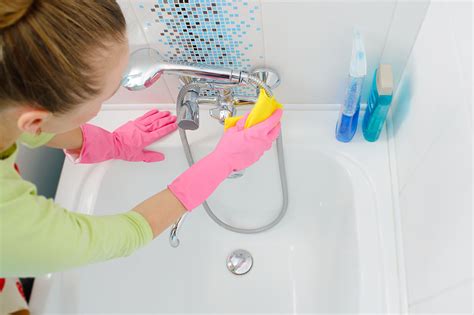 The Best Bathtub Cleaning Tips To Avoid Scratches Everglaze Coating
