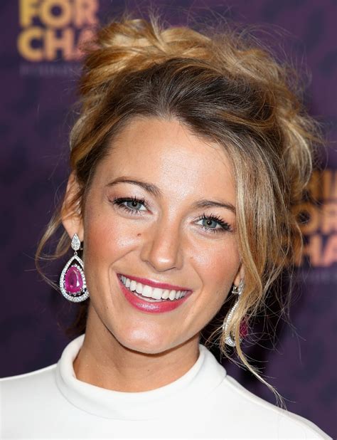 The Easiest Prettiest Makeup Idea You Ve Never Thought Of Before Spotted On Blake Lively Glamour