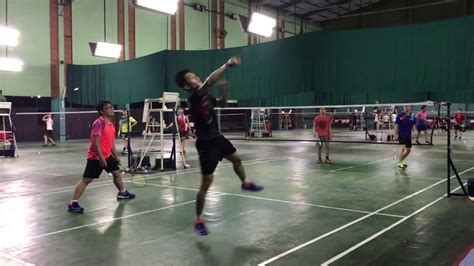 lapangan badminton tangkas