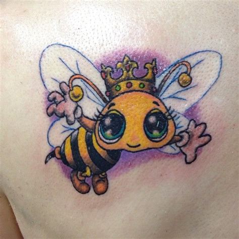 Pin By Ann Thorpe On Tattoo Queen Bee Tattoo Honey Bee Tattoo
