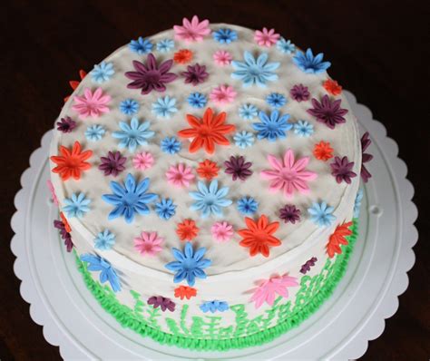 You can choose your favorite cake flavour from red velvet, chocolate, pineapple, strawberry, butterscotch. Straight to Cake: Mom's Spring Birthday Cake