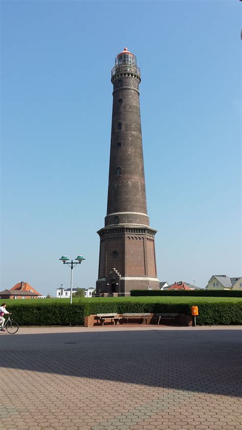 Neuer Leuchtturm Auf Borkum Wonderlust Lighthouses Cn Tower Statue