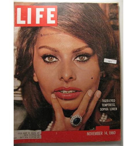 November 1960 Life Magazine Sophia Loren