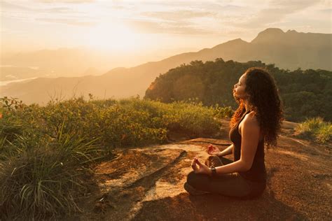 Doing Outdoor Yoga Best Things In Life That Are Free Popsugar