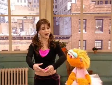 Sesame Street Zoe S Dance Moves