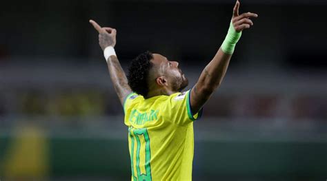 Neymar Breaks Peles Record As Brazils All Time Top Goal Scorer