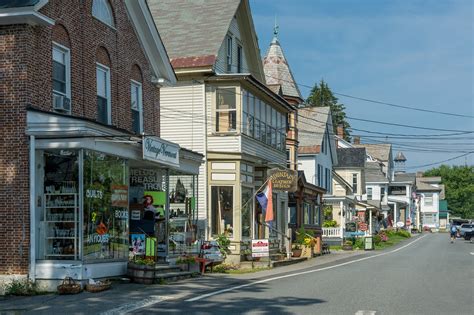 10 Must-Visit Small Towns in Vermont - What are the Most Beautiful ...
