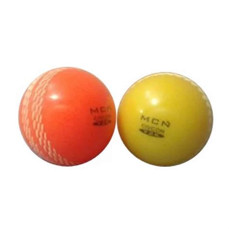 Cricket Rubber Ball क्रिकेट की रबड़ की गेंद क्रिकेट रबर बॉल In Model