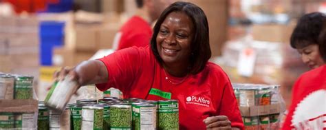 The Los Angeles Regional Food Bank Hosts 12th Annual Season For Sharing