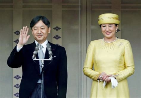 Japans New Imperial Couple Puts Relaxed Face On Monarchy Asia News