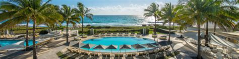 Which luxury hotels in boca raton can travelers go for? Stay at the Luxurious Boca Raton Resort & Club - Ft. Lauderdale, Florida - Marinalife