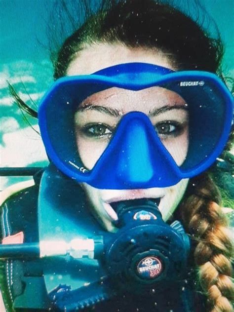 Pin By Chris Thordsen On Scuba Snorkeling Freediving And Underwater Fun Scuba Girl Scuba