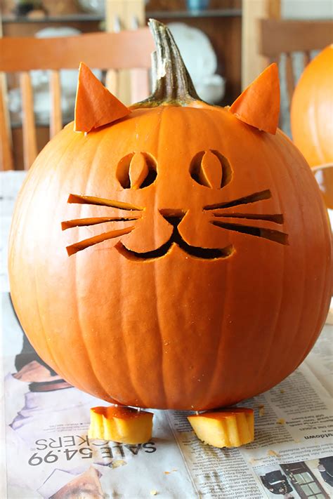10 Creative Halloween Pumpkin Carving Ideas