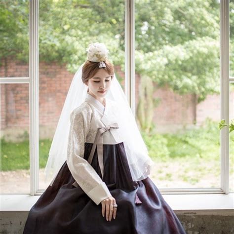 한복-hanbok-korean-traditional-clothes-dress-traditional-outfits,-hanbok,-korean-outfits