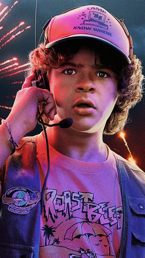 Dustin In Stranger Things 3 4k Ultra Hd Mobile Wallpaper In 2020 Stranger Things Monster