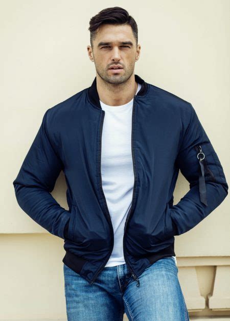 Mens Style Guide How To Wear A Bomber Jacket The Fashionisto