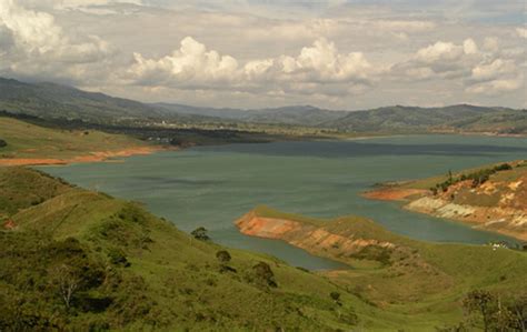 Lago Calima Restrepo Valle Del Cauca