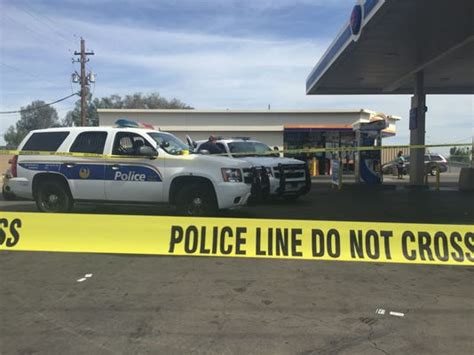 1 Injured Suspect At Large In Phoenix Shooting