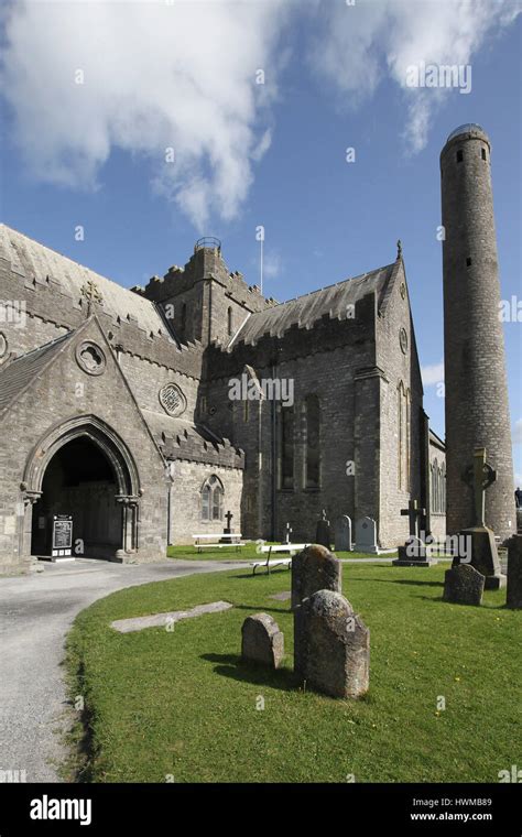 St Canices Cathedral And Round Tower In Kilkenny County Kilkenny