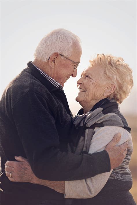 I Photographed An Elderly Couple Getting Married After Spending 55 Years Together Artofit