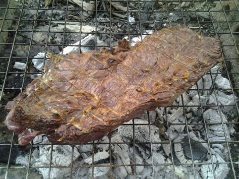 Pasti juga ia menjadi hidangan setiap keluarga setiap kali menjamu selera dengan pelbagai ramuan dan rencah digunakan dalam masakan. FauziahSamad.com: LEMAK PEDAS DAGING SALAI DAN MANGGA