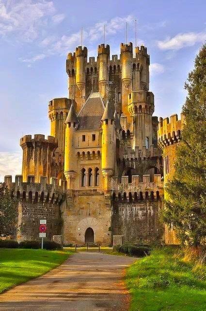 Butron Castle Basque Country Spain This Castle Is The Worlds