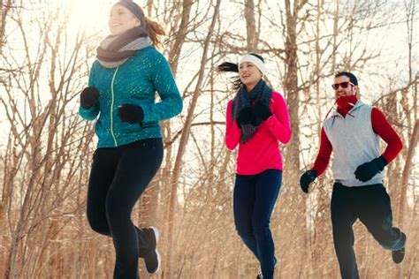 how 15 minutes of brisk walking first thing in the morning can energize your day the pacer