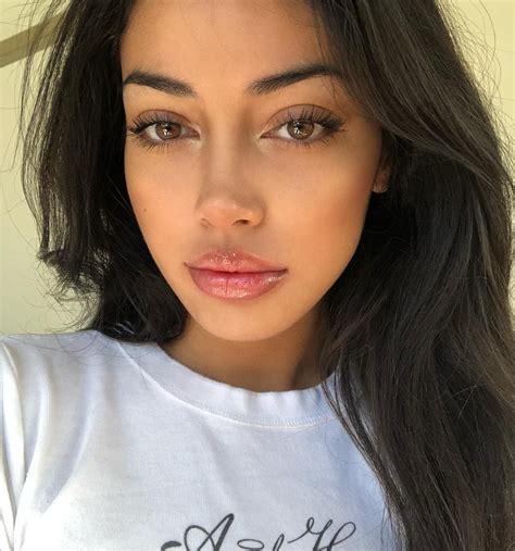 Cindy Kimberly Looks Beautiful In Stunning New Instagram Picture
