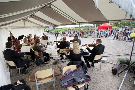 Mikkelin kaupunginorkesteri palasi töihin ja osallistui valtakunnalliseen Kevätsoittoon - Katso ...