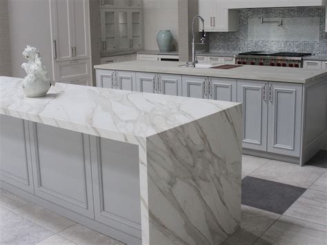The waterfall edge is one of the most popular edges, making it an easy choice for a variety of décor styles. Mitered Edge | Countertops, Cost, Reviews