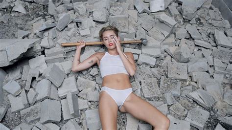 Clip Miley Cyrus Wrecking Ball Azikmut