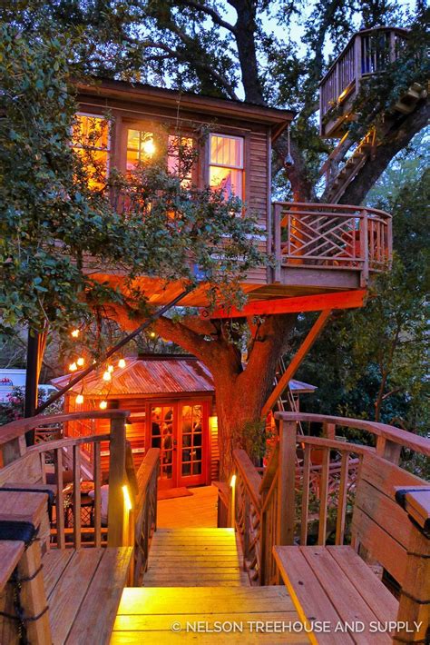 Triple Decker Record Setter Treehouse Cool Tree Houses Beautiful
